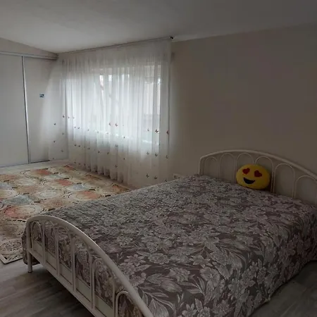 Apartament Namas Prie Mariu Kłajpeda